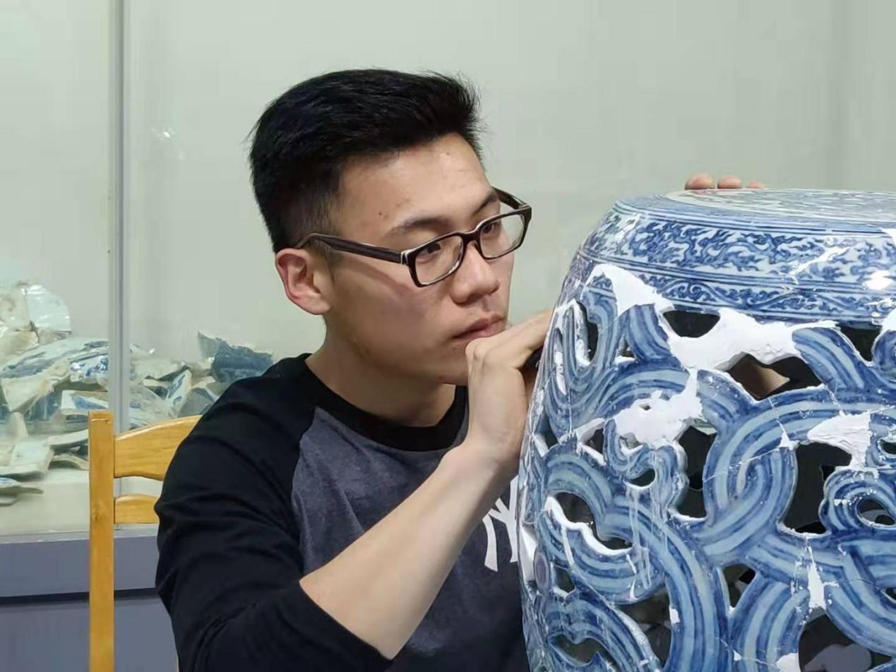 20级学生龚尚开源在御窑博物院